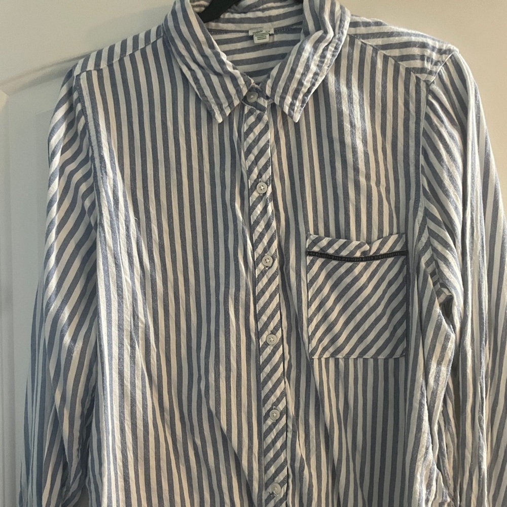 Blue and white vertical striped aerie shirt